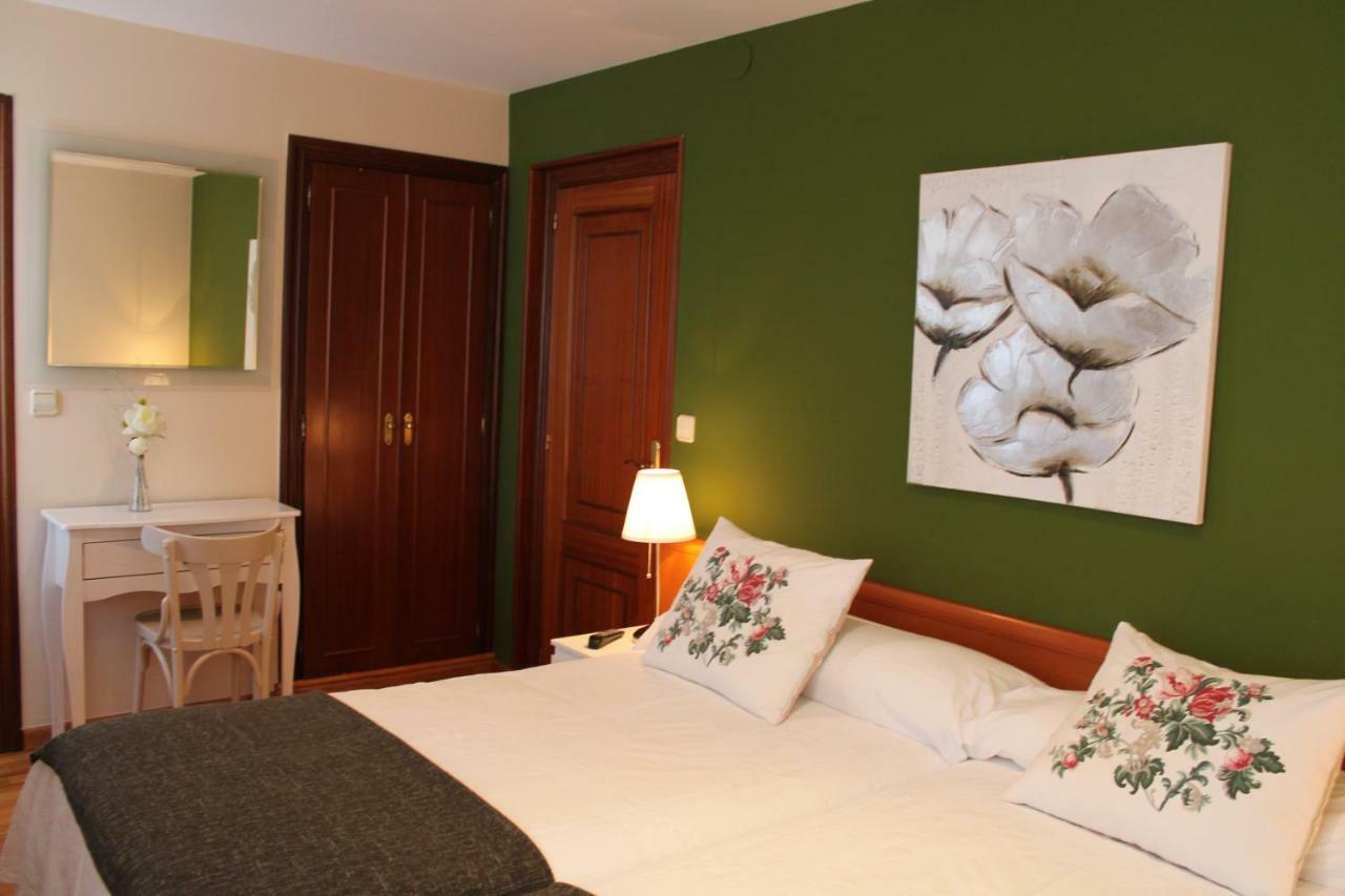 Hotel Montero Mondoñedo Esterno foto